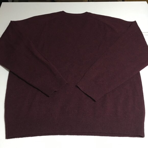 LL Bean Men’s Large Sweater V-Neck 100% Lambs Wool Preppy - Picture 4 of 6